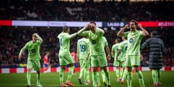 Flick jep dakordësinë, Barcelona tenton sulmuesin e United