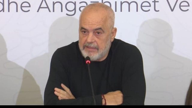 Plazhi në Lungomare i kthehet qytetarëve, Rama fton profesionistët: Bëhuni pjesë e kësaj përpjekjeje