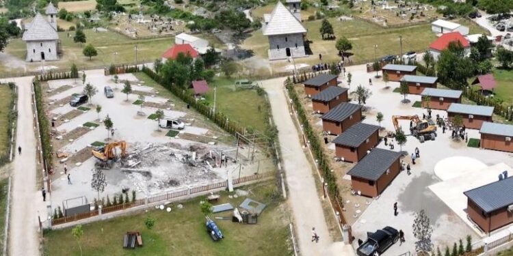 ”Banorët duhej të ishin lajmëruar 15 ditë para”, Jorgo: Prishja e ndërtimeve në Theth, e jashtëligjshme