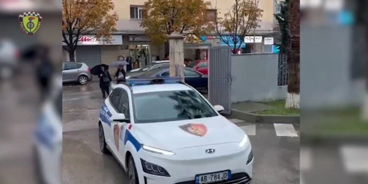 Durrës/ Arrestohen 2 shoferë për aksidente të shkaktuara nga shpejtësia e lartë