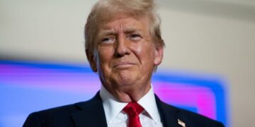 Trump paralajmëron deklaratë për Rusinë pas sulmit në Ukrainë: “Do të shihni gjëra të ndodhin”