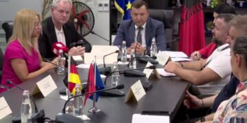 Grupi me bazë në Shqipëri, qytetarëve gjermanë u zhvatën 365 mijë euro/ SPAK zbulon skemën e mashtrimit me call center