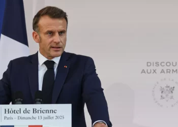 Financimi i armëve amerikane për Ukrainën, Franca tërhiqet nga plani i NATO-s