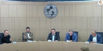 Pas rinumërimit, KAS vendos sot “fatin” e zgjedhjeve në katër qarqe