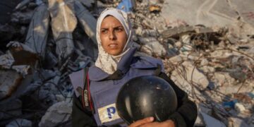 “Mos qaj për mua, bir”, mesazhi prekës i gazetares që u vra në Gaza nga një sulm izraelit