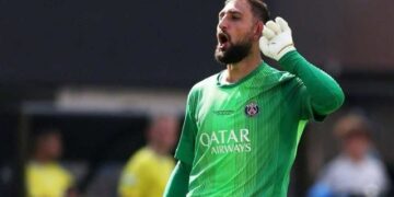 Donnarumma joshet nga oferta e Manchester United
