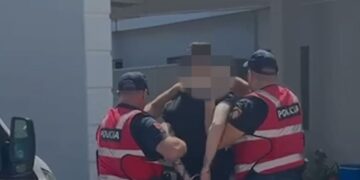 Goditet rrjeti ndërkombëtar i armëve, bie në pranga 30-vjeçari në Malsinë e Madhe