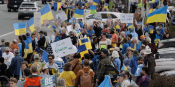 Takimi Trump-Putin, banorët e Alaskës dalin në rrugë në mbështetje të Ukrainës