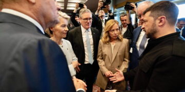 Analiza e REL/ Samiti i Alaskës, Kievi dhe Brukseli në ankth në prag të takimit të sotëm Trump-Putin