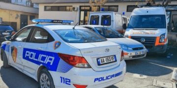 Ofroi raport seksual dhe i vodhi lekët klientit, arrestohet 49-vjeçarja në Durrës