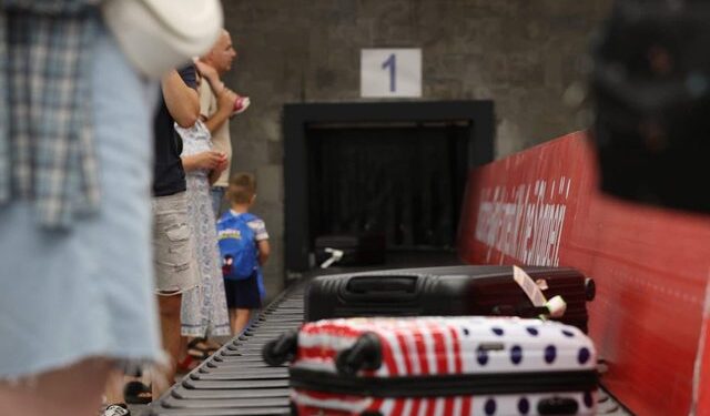 Rregullat doganore për udhëtarët, ja kufijtë për mallrat personale pa detyrime