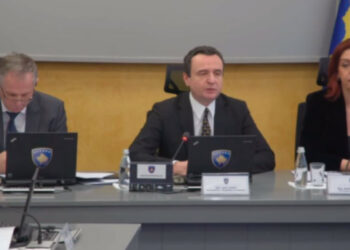 Qeveria e Kosovës reagon pas akuzave për spiunen serbe të inflitruar në kryeministri: I hedhim poshtë këto pretendime, hetime të përbashkëta me Kroacinë