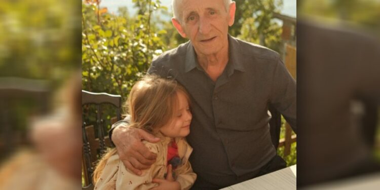 Lidhja e Princeshës Geraldinë me kujdestarin e Oborrit Mbretëror, vogëlushja “e strukur” në krahët e Sylës