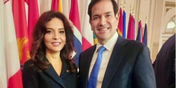 Spiropali në New York, zyrtarja e parë shqiptare që takohet me Sekretarin Amerikan të Shtetit