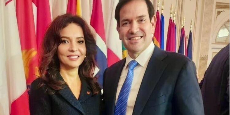 Spiropali në New York, zyrtarja e parë shqiptare që takohet me Sekretarin Amerikan të Shtetit