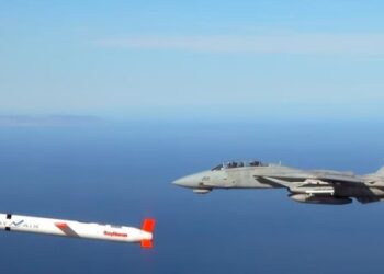 Vance: SHBA po shqyrton kërkesën e Ukrainës për raketat ‘Tomahawk’