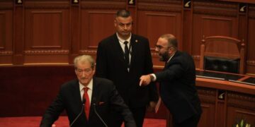 “Lëpini çdo gëlbazë” – Myslim Murrizi nxjerr VIDEON e Berishës dhe Gaz Bardhit