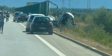 Ka shkuar në dy numri i viktimva të aksidentit tragjik  ditën e djeshme në autostradën Levan-Vlorë,