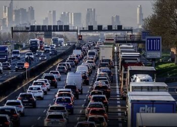 BE e bindur për arritjen e objektivit klimatik 2035 për automjetet elektrike