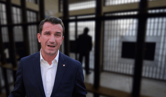 Nga burgu kërkon të jetë në mbledhjen për shkarkimin e tij, Këshilli Bashkiak i përgjigjet Erion Veliajt: Na shkruaj!