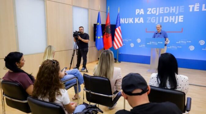 Një rival përballë Manastirliut për Tiranën, Berisha i rezervuar: PD ka disa kandidatura