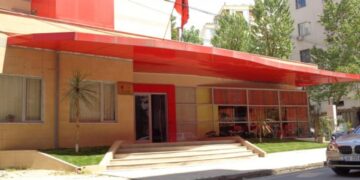 Nisin lëvizjet në Shëndetësi, largohet drejtori i FSDKSh, pozicionin e merr ish drejtori i rëndësishëm i PD