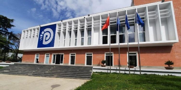 Nesër dy seanca plenare në Kuvend, PD njofton mbledhjen e Grupit Parlamentar