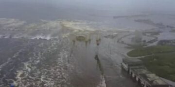 Tërmet 7.4 ballë në lindje të Rusisë, lëshohen paralajmërime për cunami