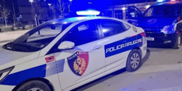 Dhunohet në Durrës turisti austriak, policia procedon dy 17-vjeçarë