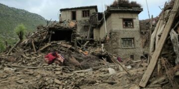 Pas tërmetit të fuqishëm me mbi 1.400 të vdekur, shënohet tjetër lëkundje e fortë në Afganistan