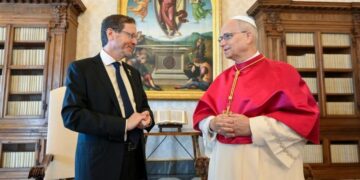 Papa Leo XIV pret presidentin e Izraelit në Vatikan: Të arrihet urgjentisht një armëpushim i përhershëm në Gaza