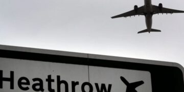 Angli/ Alarm për substanca të rrezikshme në Aeroportin Heathrow, evakuohet një terminal