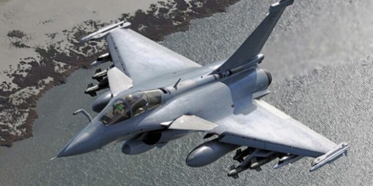 Gjermania angazhohet për të mbrojtur qiellin polak, Franca dërgon tre avionë Rafale