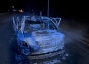 Shkrumbohet nga flakët automjeti në Levan