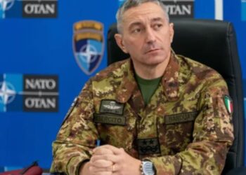 Komandanti i KFOR në Kosovë: Situata është e qëndrueshme, por ka rrezik përshkallëzimi