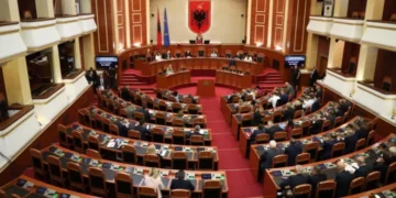 Struktura e re e Komisioneve në Kuvend, Peleshi mbledh krerët e grupeve parlamentare të partive