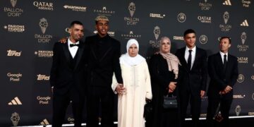 Babai i Yamal ‘shpërthen’ pas Topit të Artë: Lamine është më i miri në botë me diferencë të madhe