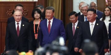 Xi, Putin dhe Kim shfaqin unitet në paradën ushtarake të Kinës