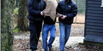 I hoqi lirinë 19-vjeçarit duke e mbajtur për disa minuta në makinë kundër vullnetit të tij, arrestohet 33-vjeçari