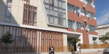 Arrestimi i avokatit Barjami pas debatit në gjyq, reagon Gjykata e Elbasanit