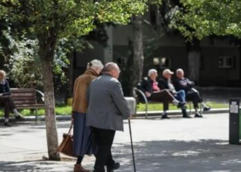 Rishikimi i buxhetit/ Më shumë para për bonusin e fundvitit për pensionistët