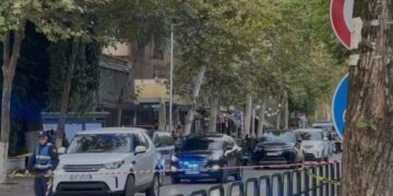 EKZEKUTIMI i gjyqtarit brenda sallës, si i kaloi autorit ‘barrierat’ e sigurisë të Gjykatës së Apelit dhe zbrazi armën mbi Astrit Kalanë