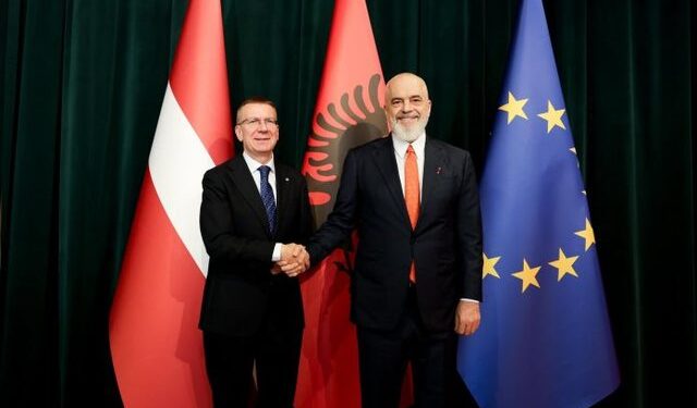 Rama pret presidentin e Letonisë, Rinkēvičs