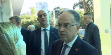 Pezullimi i zgjedhjeve në Tiranë, Begaj: Nuk jam penduar