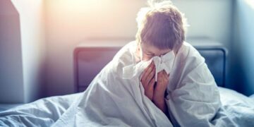 Covid-19 dhe gripi mund të “zgjojnë” kancerin! Autorët e studimit: Gjetjet jo panik, por të nxisin kujdes të shtuar