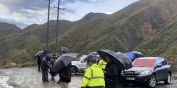 Minatorët e Spaçit në ditën e17-të protestës, drejtuesit e kompanisë i kërcënojnë me largim nga puna