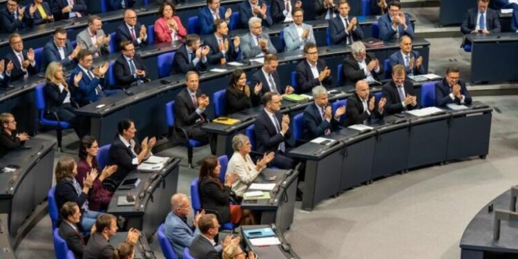 DW: Qeveria gjermane synon modernizim të gjithanshëm