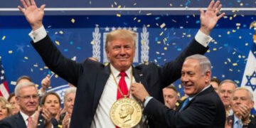 Netanjahu shpërndan foto me AI ku Trump merr “Nobelin për Paqe”