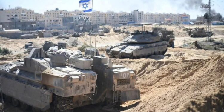 Netanyahu urdhëron ngrirjen e operacioneve në Gaza pas thirrjes së Trump për të ndaluar bombardimet