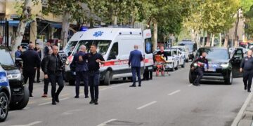 Përveç gjyqtarit Kalaja u plagosën babë e bir, një prej tyre në sallën e operacionit